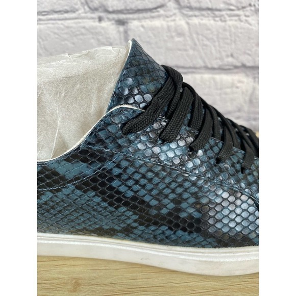 Kenneth Cole Blue Python Snakeskin Sneakers Shoes size 8.5 NWT Animal Print Shoe - Picture 4 of 13